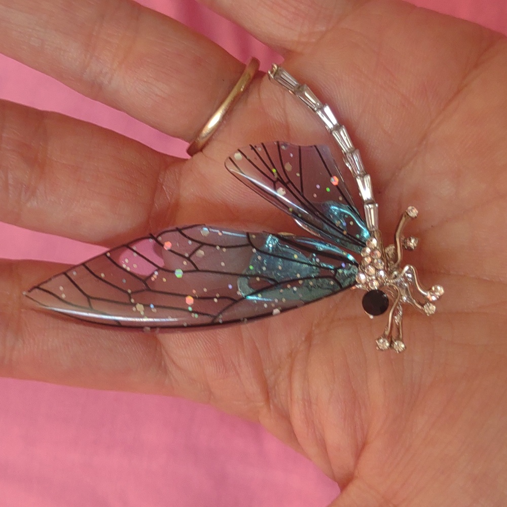 Dragonfly Brooch - Picture 3 of 3